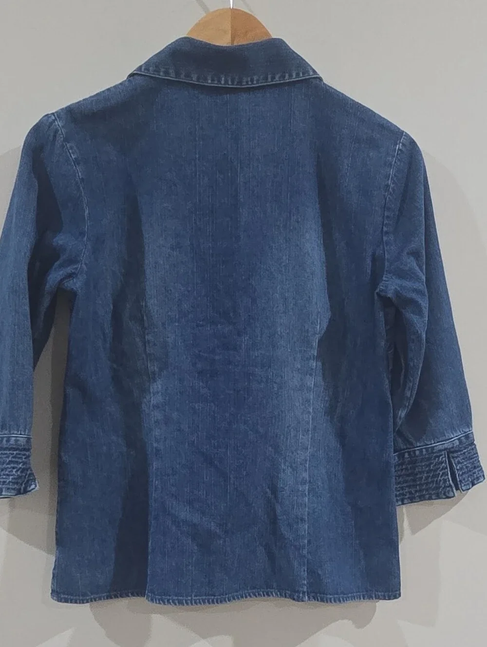 Chambray Harold's Womens Denim Button-Up Top Sz 6 Blue Solid Collared 3/4 Sleeve - Picture 6 of 6
